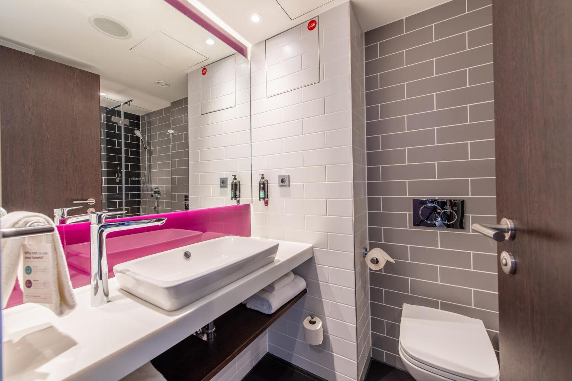 Premier Inn Stuttgart City Centre Luaran gambar